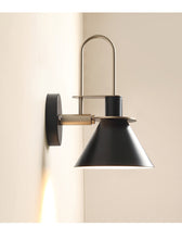 Carica l'immagine nel visualizzatore di Gallery, Macaron Horn Wall Light
