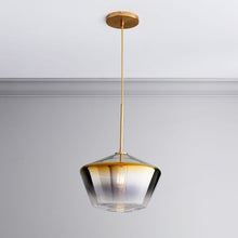 Carica l'immagine nel visualizzatore di Gallery, Nordic Modern Minimalist Cafe Bar Light Luxury Glass Single Head Small Chandelier

