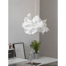 Carica l'immagine nel visualizzatore di Gallery, Lampadario di carta creativo personalizzato a forma di nuvola
