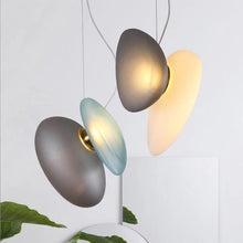 Carica l'immagine nel visualizzatore di Gallery, Lampadario Design Nordico Multicolore in Vetro Soffiato – LED Decorativo per Living, Ristoranti o Reception
