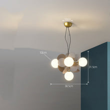 Carica l'immagine nel visualizzatore di Gallery, Lampadario Moderno a Sfere con Dettagli Decorativi – Stile Nordico da 130 cm
