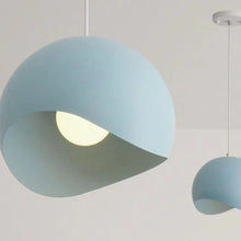 Carica l'immagine nel visualizzatore di Gallery, Simple And Creative Iron Lampshade Pendant Light
