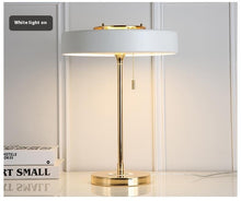 Carica l'immagine nel visualizzatore di Gallery, Bedside Lamp Light Luxury Minimalist Modern Table Lamp
