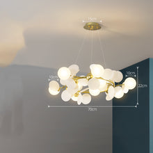 Carica l'immagine nel visualizzatore di Gallery, Lampadario Moderno a Sfere con Dettagli Decorativi – Stile Nordico da 130 cm
