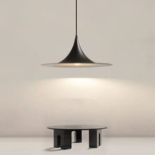 Carica l'immagine nel visualizzatore di Gallery, Modern Scandinavian Cafe Bedroom Study Bar Lamps
