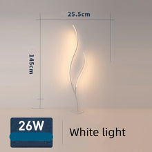 Carica l'immagine nel visualizzatore di Gallery, Lampada da Terra a LED Design Twig – Linee Fluide in Alluminio Nero Opaco
