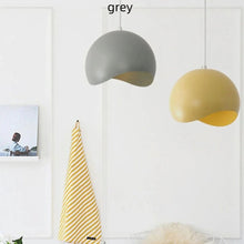 Carica l'immagine nel visualizzatore di Gallery, Simple And Creative Iron Lampshade Pendant Light
