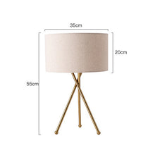 Carica l'immagine nel visualizzatore di Gallery, Nordic Creative Desk Lamp Is Modern Simple Personalized And Fashionable
