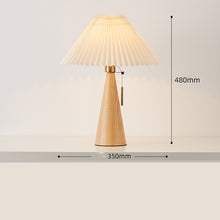 Carica l'immagine nel visualizzatore di Gallery, Modern Chinese Minimalist Household Solid Wood Small Table Lamp
