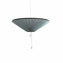 Carica l'immagine nel visualizzatore di Gallery, Lampadario Retrattile Moderno – Paralume Plissettato Design Contemporaneo
