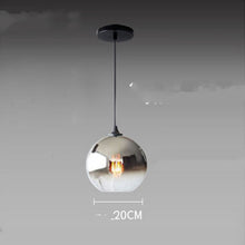 Carica l'immagine nel visualizzatore di Gallery, Lampadario Sferico Oro Sfumato – Design Minimal per Bar, Caffè e Zona Notte
